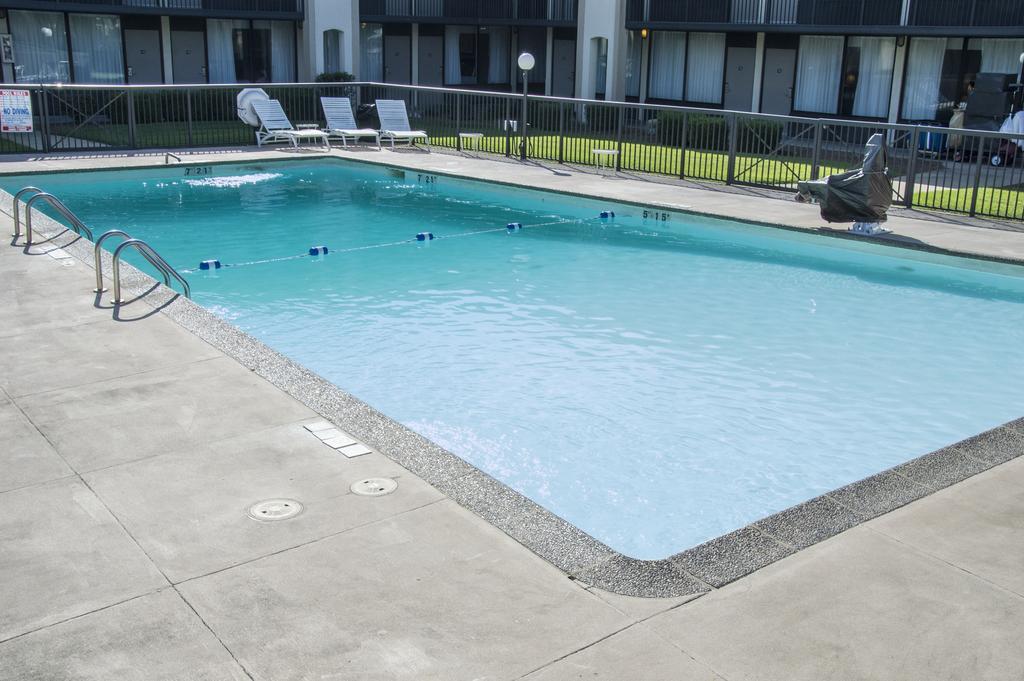 Days Inn By Wyndham Pittsburg Ks Exterior foto